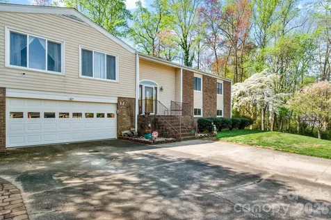 223 Vandyke Street Kernersville NC 27284