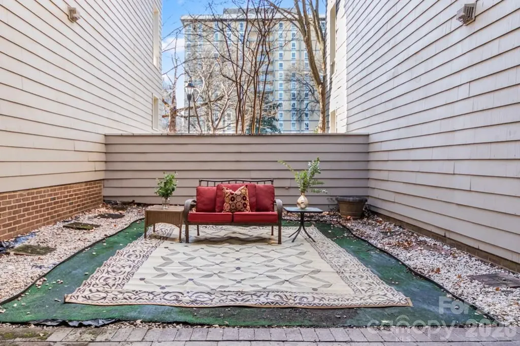 212 W 10th Street Charlotte NC 28202