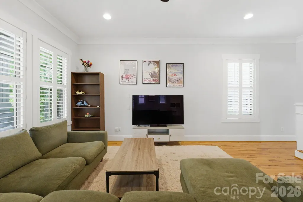 2724 Holt Street Charlotte NC 28205