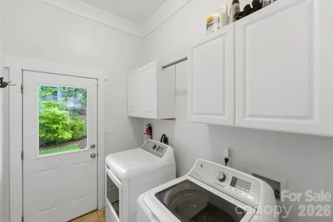 2724 Holt Street Charlotte NC 28205