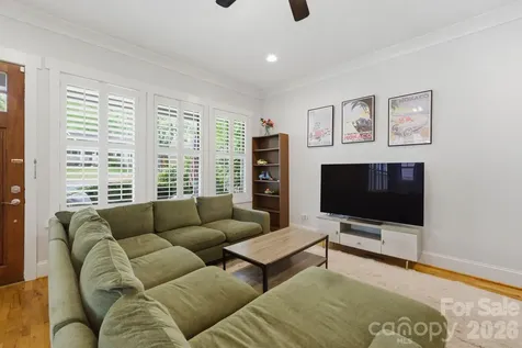 2724 Holt Street Charlotte NC 28205