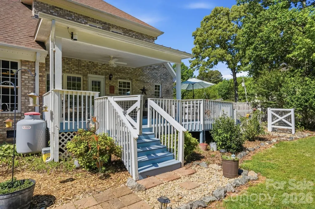 104 Ardmore Place Mooresville NC 28117