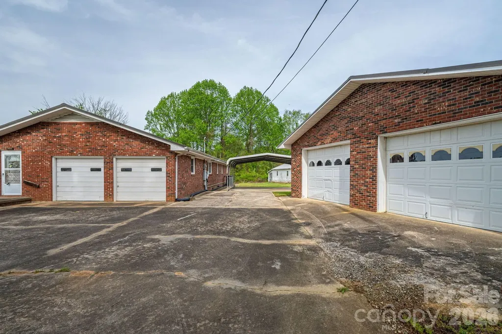 7448 W Nc 27 Highway Vale NC 28168