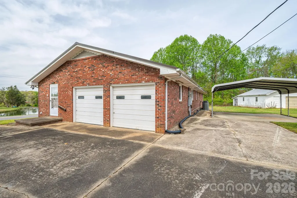 7448 W Nc 27 Highway Vale NC 28168