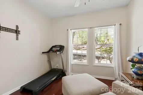 10 Eagle Drive Hendersonville NC 28792