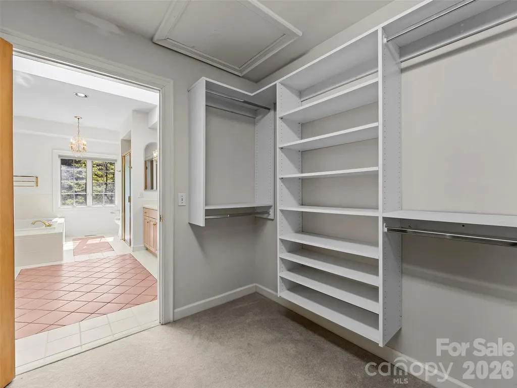 3 Fir Tree Lane Asheville NC 28803