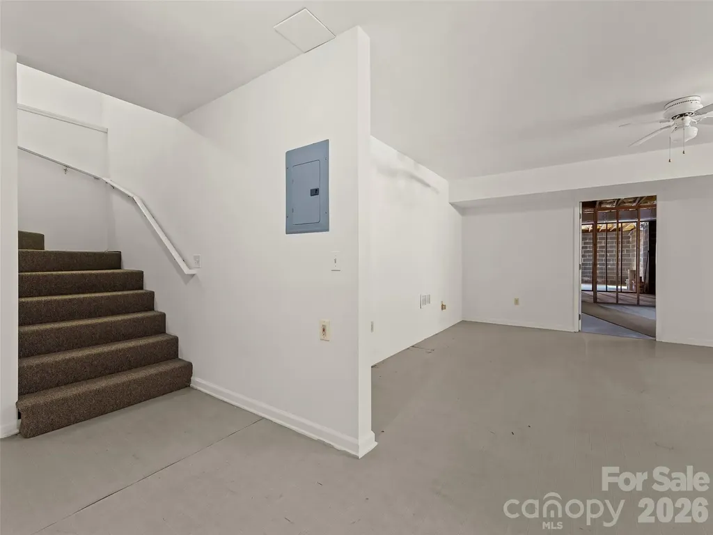 3 Fir Tree Lane Asheville NC 28803