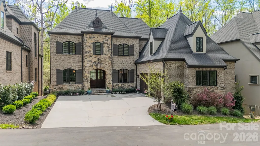 6006 Old Providence Lane Charlotte NC 28226