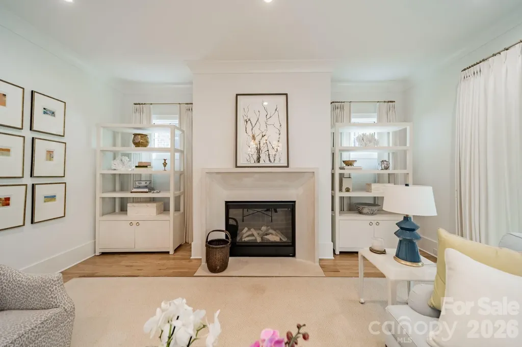6006 Old Providence Lane Charlotte NC 28226