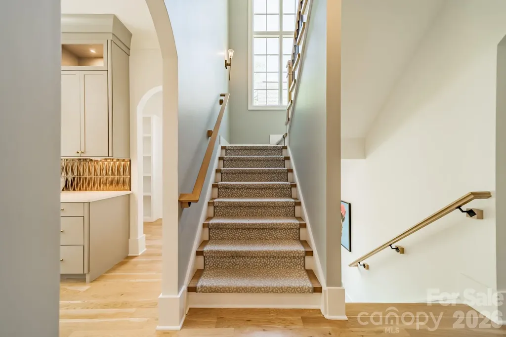 6006 Old Providence Lane Charlotte NC 28226