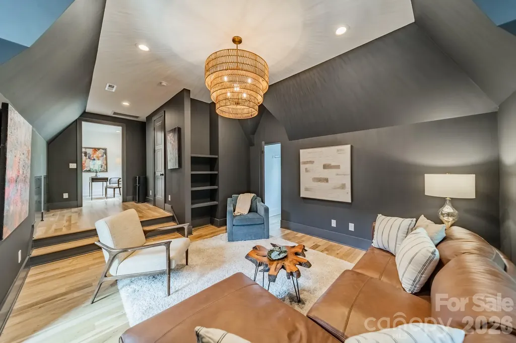6006 Old Providence Lane Charlotte NC 28226