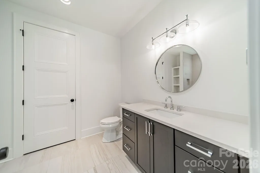 6006 Old Providence Lane Charlotte NC 28226