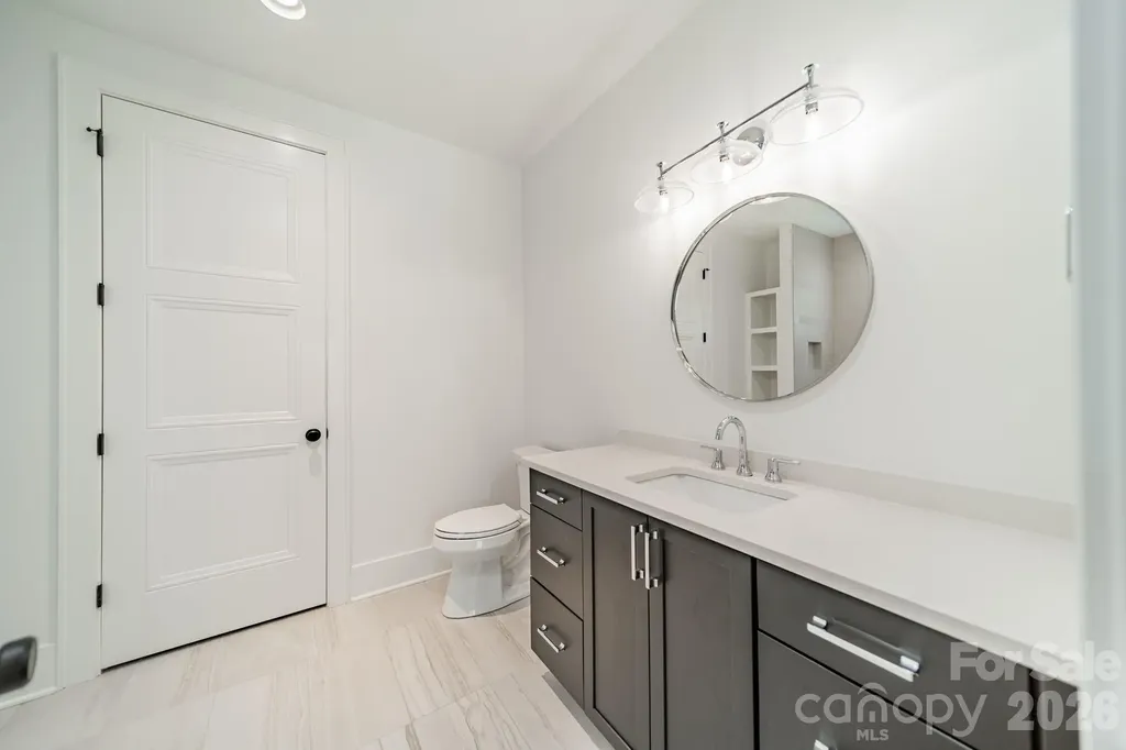 6006 Old Providence Lane Charlotte NC 28226