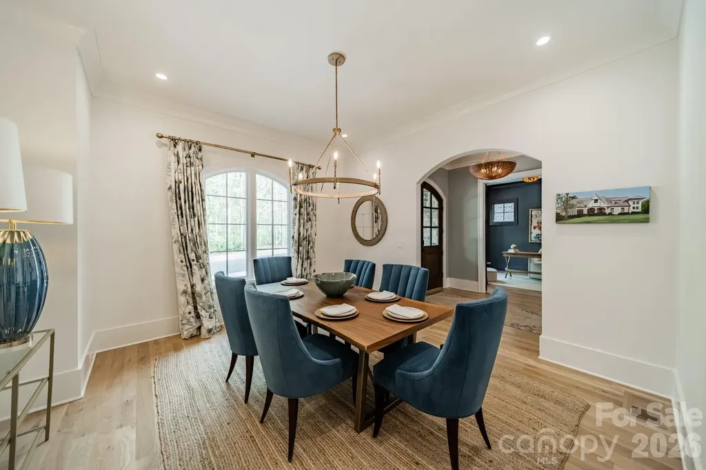 6006 Old Providence Lane Charlotte NC 28226