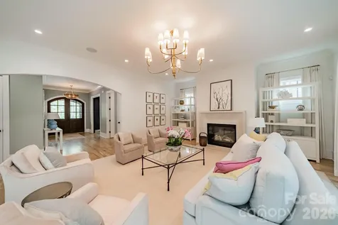 6006 Old Providence Lane Charlotte NC 28226