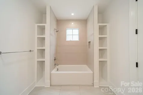 6006 Old Providence Lane Charlotte NC 28226