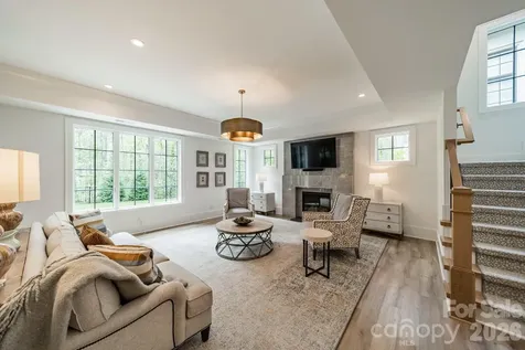6006 Old Providence Lane Charlotte NC 28226