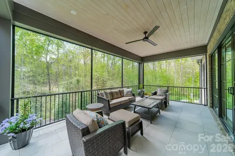 6006 Old Providence Lane Charlotte NC 28226