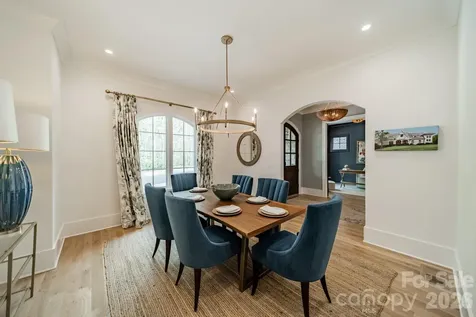 6006 Old Providence Lane Charlotte NC 28226