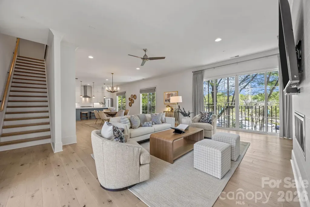 1708 Lombardy Circle Charlotte NC 28203