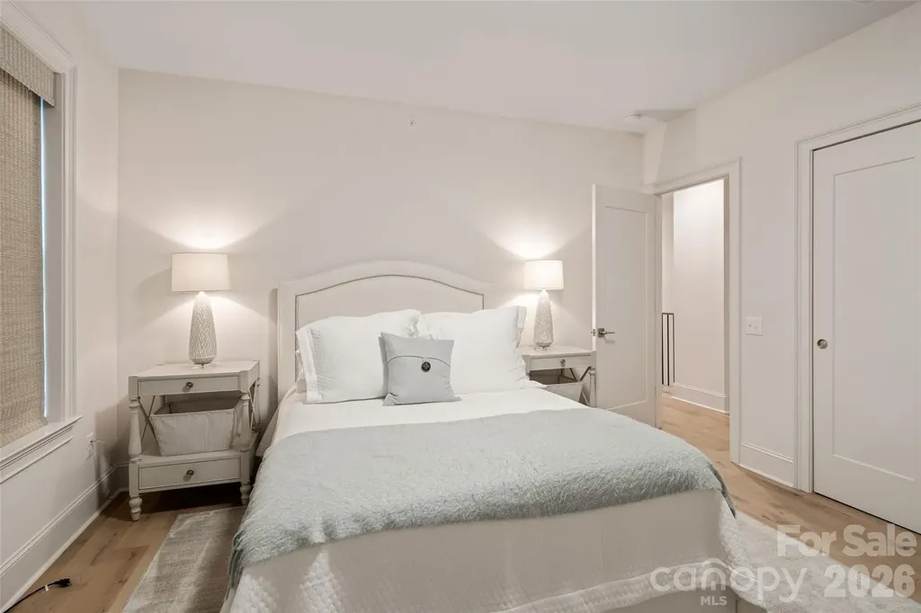1708 Lombardy Circle Charlotte NC 28203