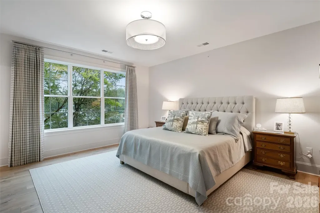 1708 Lombardy Circle Charlotte NC 28203