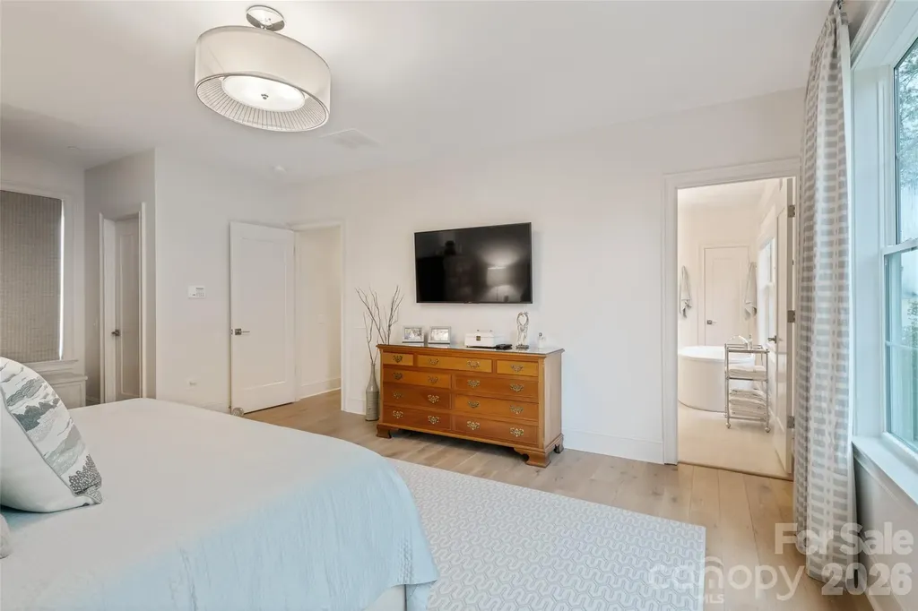 1708 Lombardy Circle Charlotte NC 28203