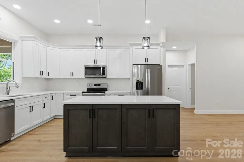 2442 Falcon Lane Statesville NC 28625