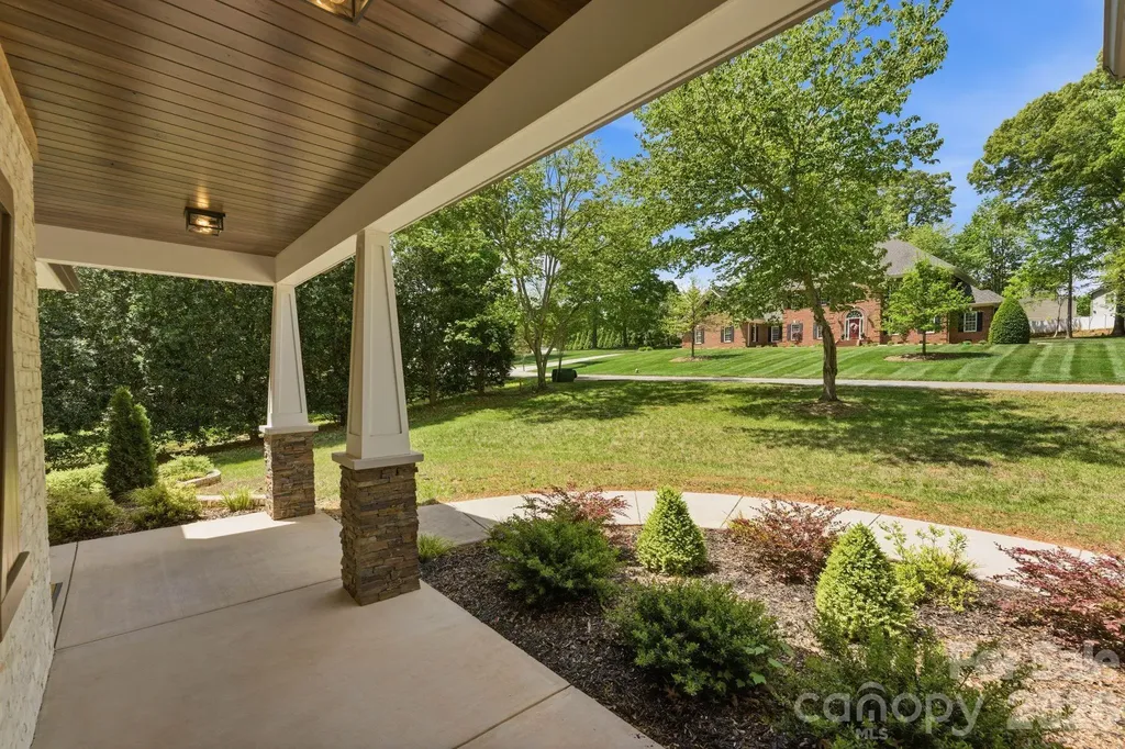 2442 Falcon Lane Statesville NC 28625