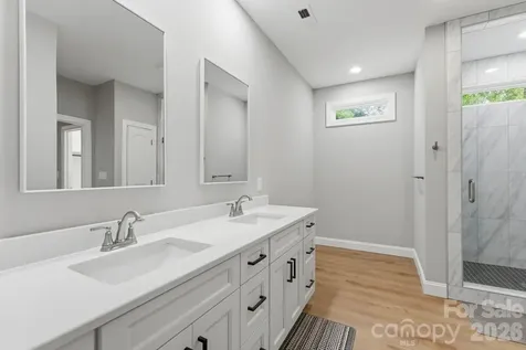 2442 Falcon Lane Statesville NC 28625