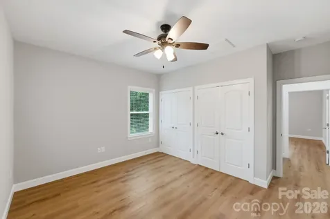 2442 Falcon Lane Statesville NC 28625