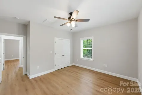 2442 Falcon Lane Statesville NC 28625