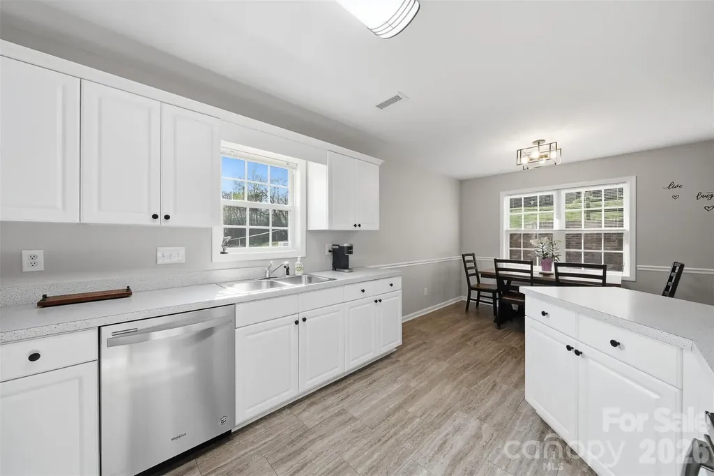 2478 23rd Street NE Hickory NC 28601