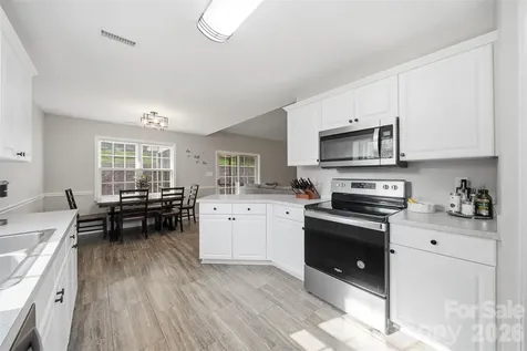 2478 23rd Street NE Hickory NC 28601