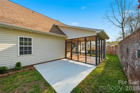 2478 23rd Street NE Hickory NC 28601
