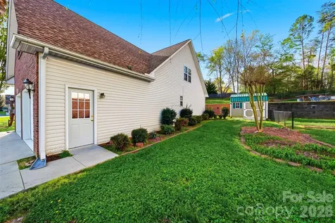 2478 23rd Street NE Hickory NC 28601