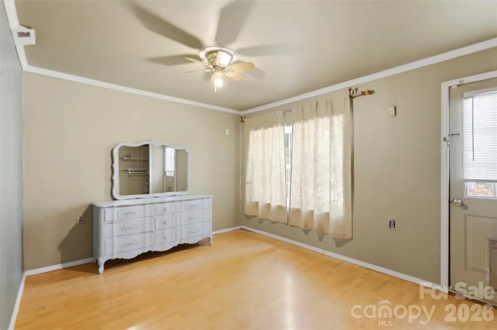 2670 N Olivers Road Newton NC 28658