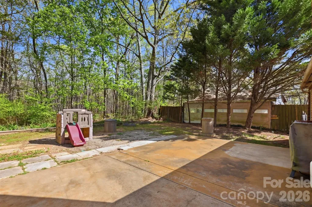 2670 N Olivers Road Newton NC 28658