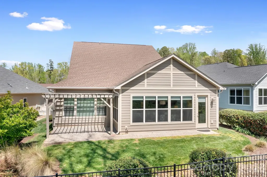 5567 Elk Knob Court Denver NC 28037