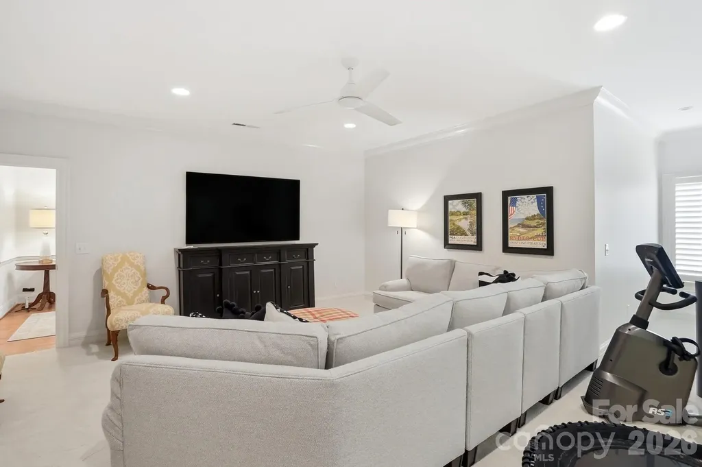 5212 Shepley Court Charlotte NC 28226