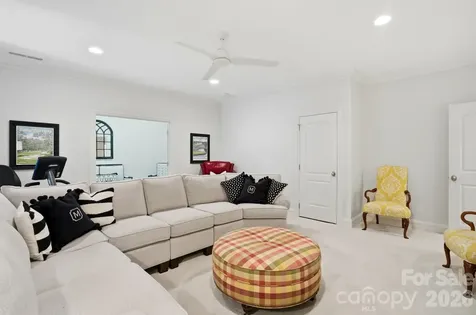 5212 Shepley Court Charlotte NC 28226