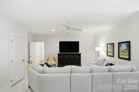 5212 Shepley Court Charlotte NC 28226