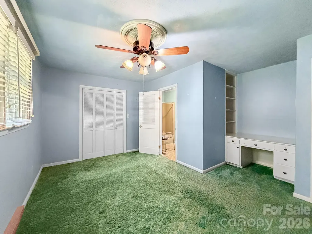 1401 E Union Street Morganton NC 28655
