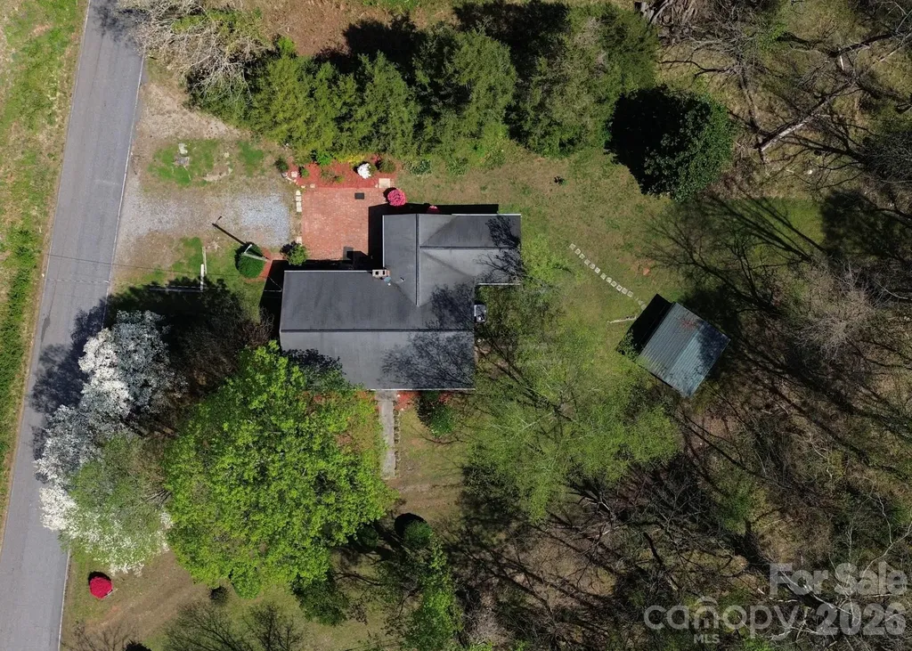 1401 E Union Street Morganton NC 28655