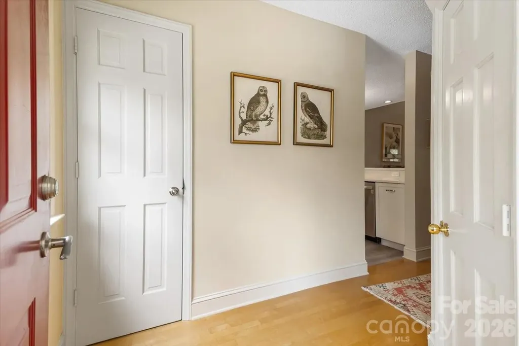 6 Willow Tree Run Asheville NC 28803