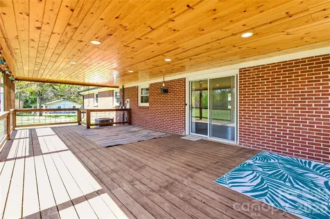 279 Garden Lane Canton NC 28716