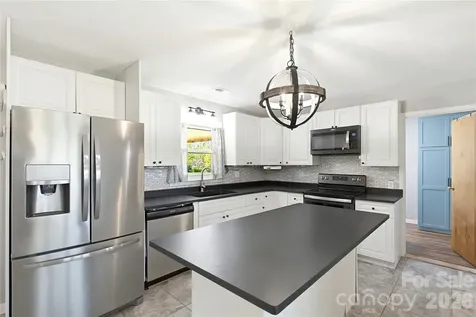 279 Garden Lane Canton NC 28716