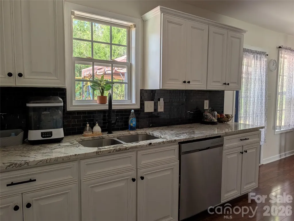505 Azure Avenue Albemarle NC 28001