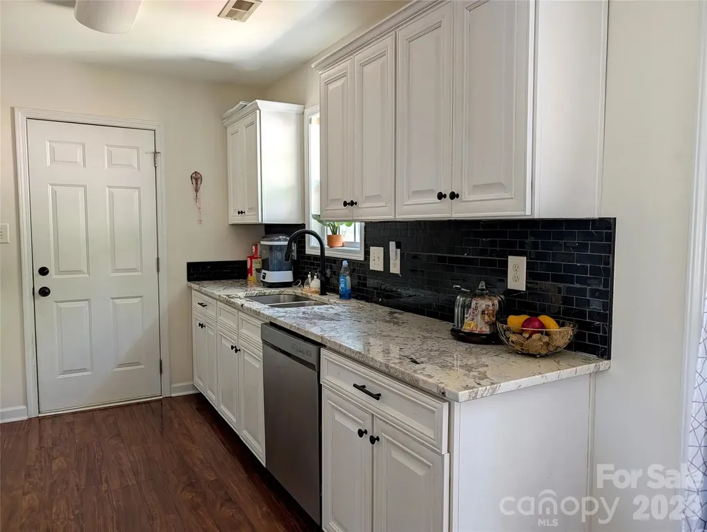 505 Azure Avenue Albemarle NC 28001