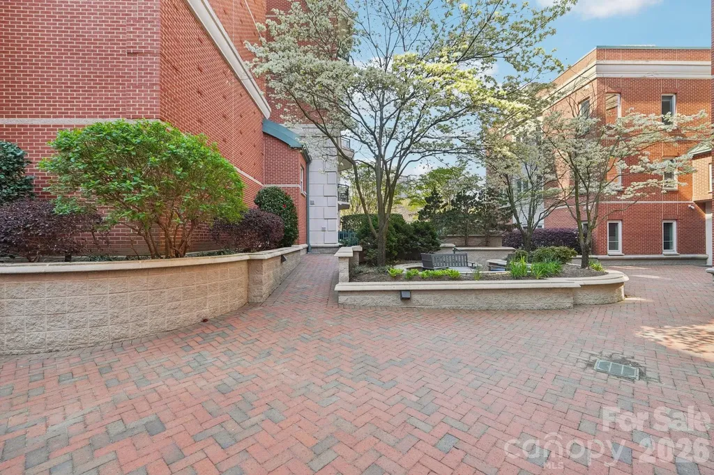 401 N Church Street Charlotte NC 28202